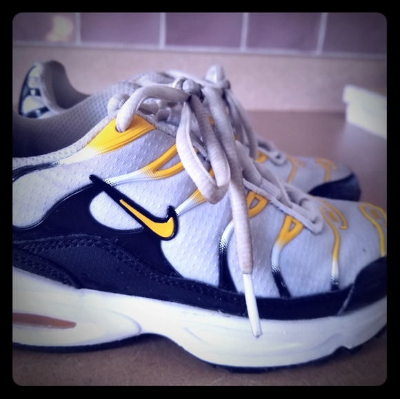 Nike Other - Boys Nike runners